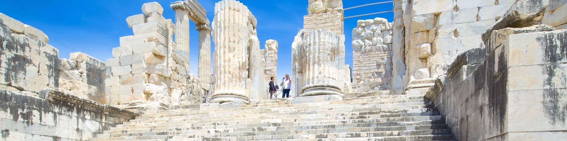 Temple of Apollo and Athena featuring building ruins