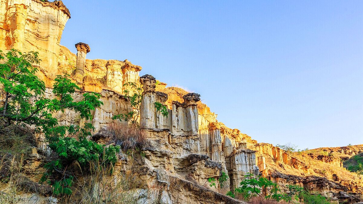 Mysterious Clay Forest in Yuanmou.
#神秘的五彩土林

https://twitter.com/Beautifulgx