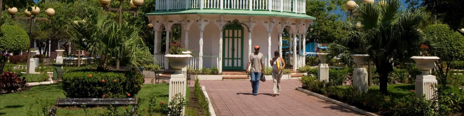 Puerto Plata which includes heritage architecture and a park as well as a couple