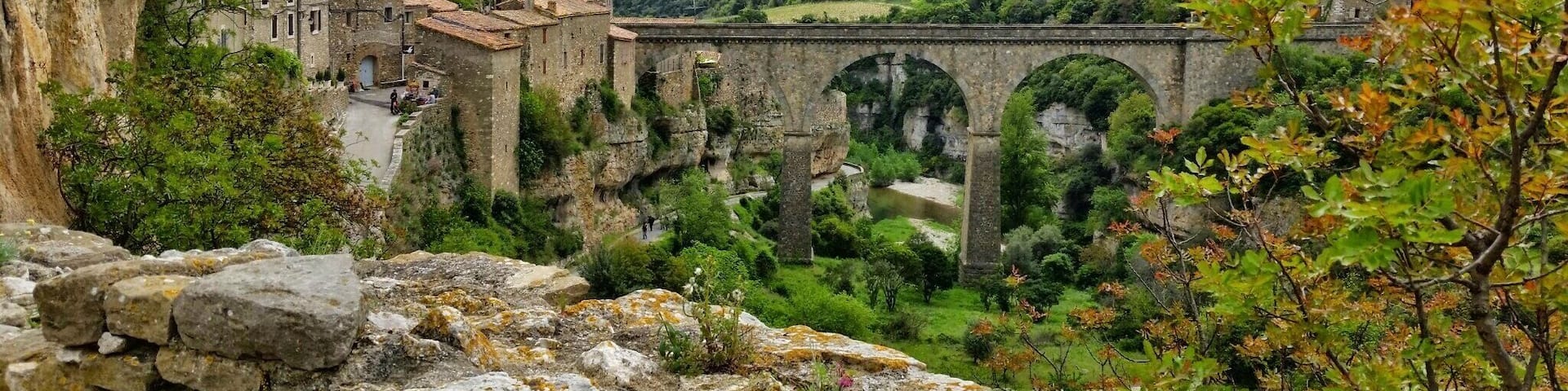 This village was one of my other favorites in Southern France. It felt like I was like stepping onto a movie set's scene from the Great Crusades.
The village and its citadel put up a valiant resistance to Simon de Montfort during a seven week siege in 1210. At the end of the siege Simon executed 140 Cathars by burning them at the stake for not renouncing their faith.