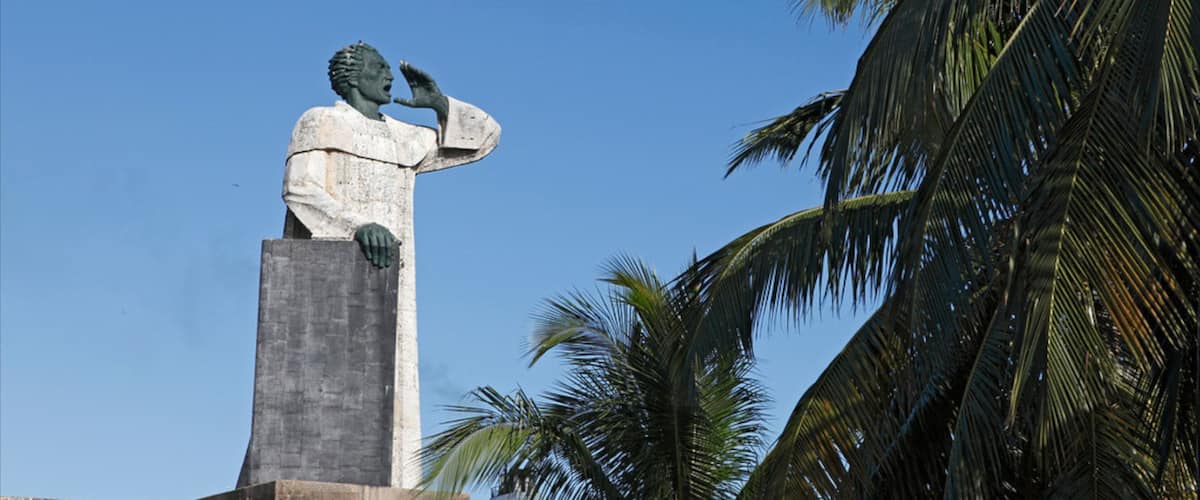 St Maarten and St Martin featuring a statue or sculpture and heritage elements
