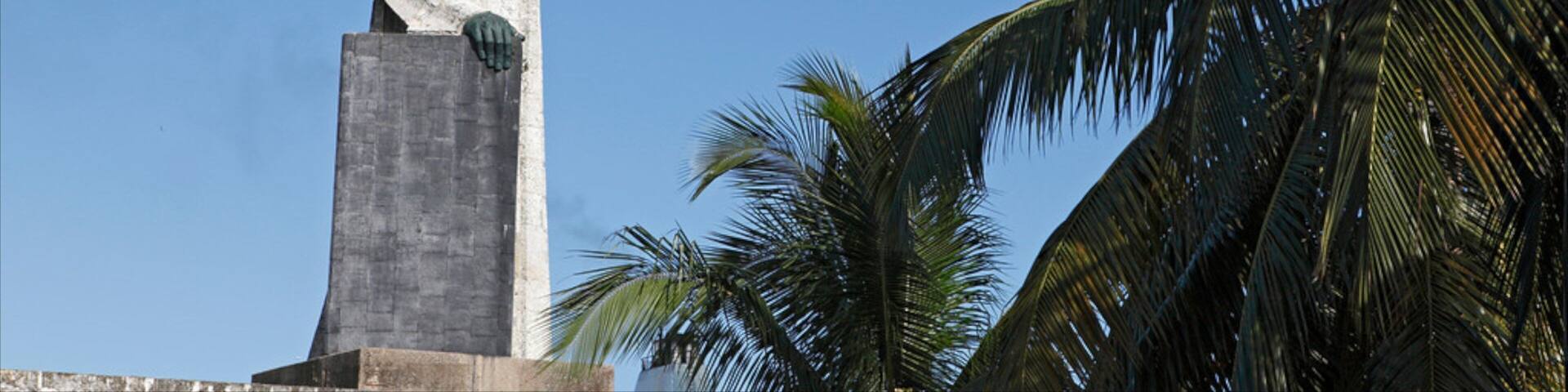 St Maarten and St Martin featuring a statue or sculpture and heritage elements