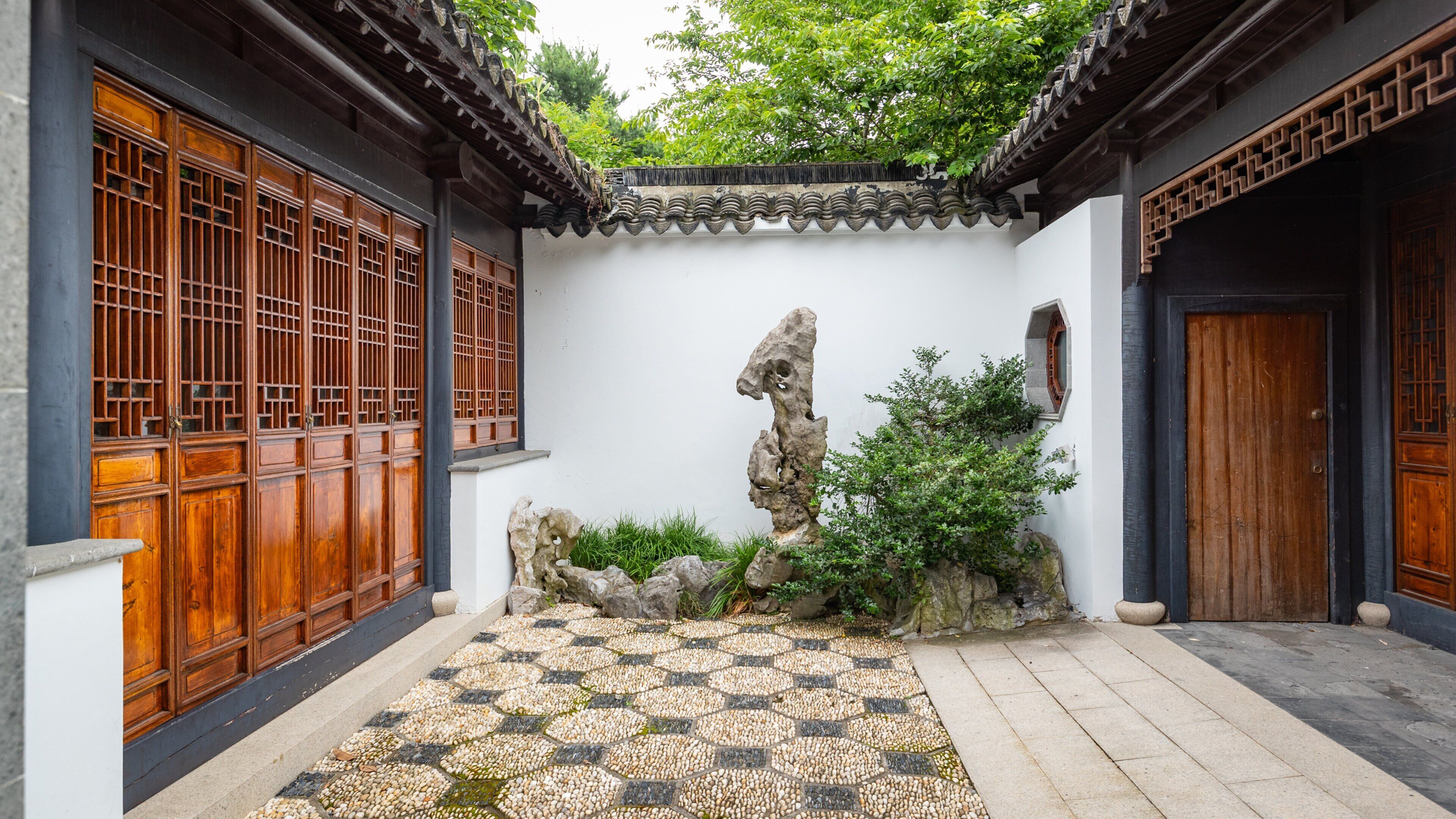 New York Chinese Scholar\'s Garden showing a garden
