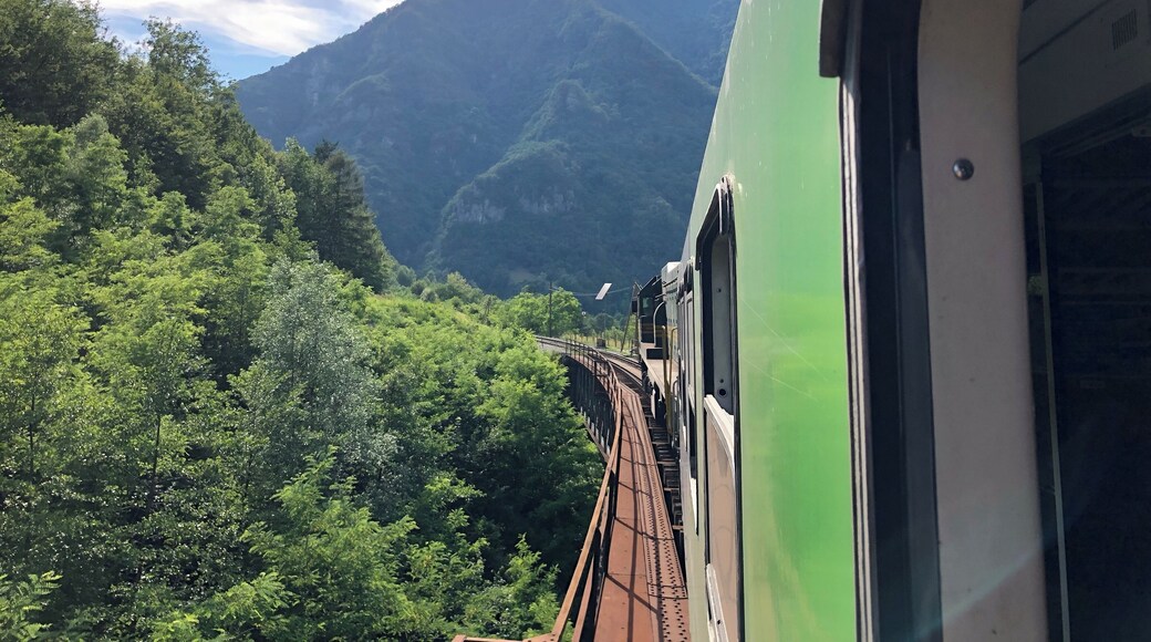 Through the Slovenian mountains on the #autovlak #railways #sž #motorail #slovenia #vlak