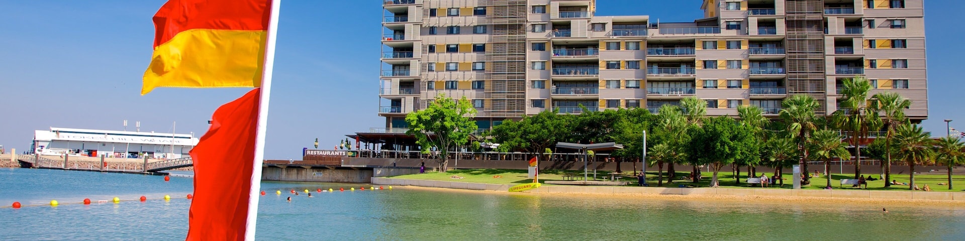 Northern Territory showing a hotel and general coastal views