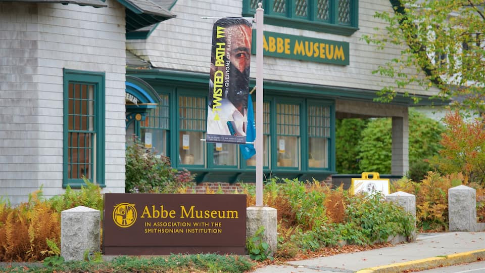 Abbe Museum showing signage