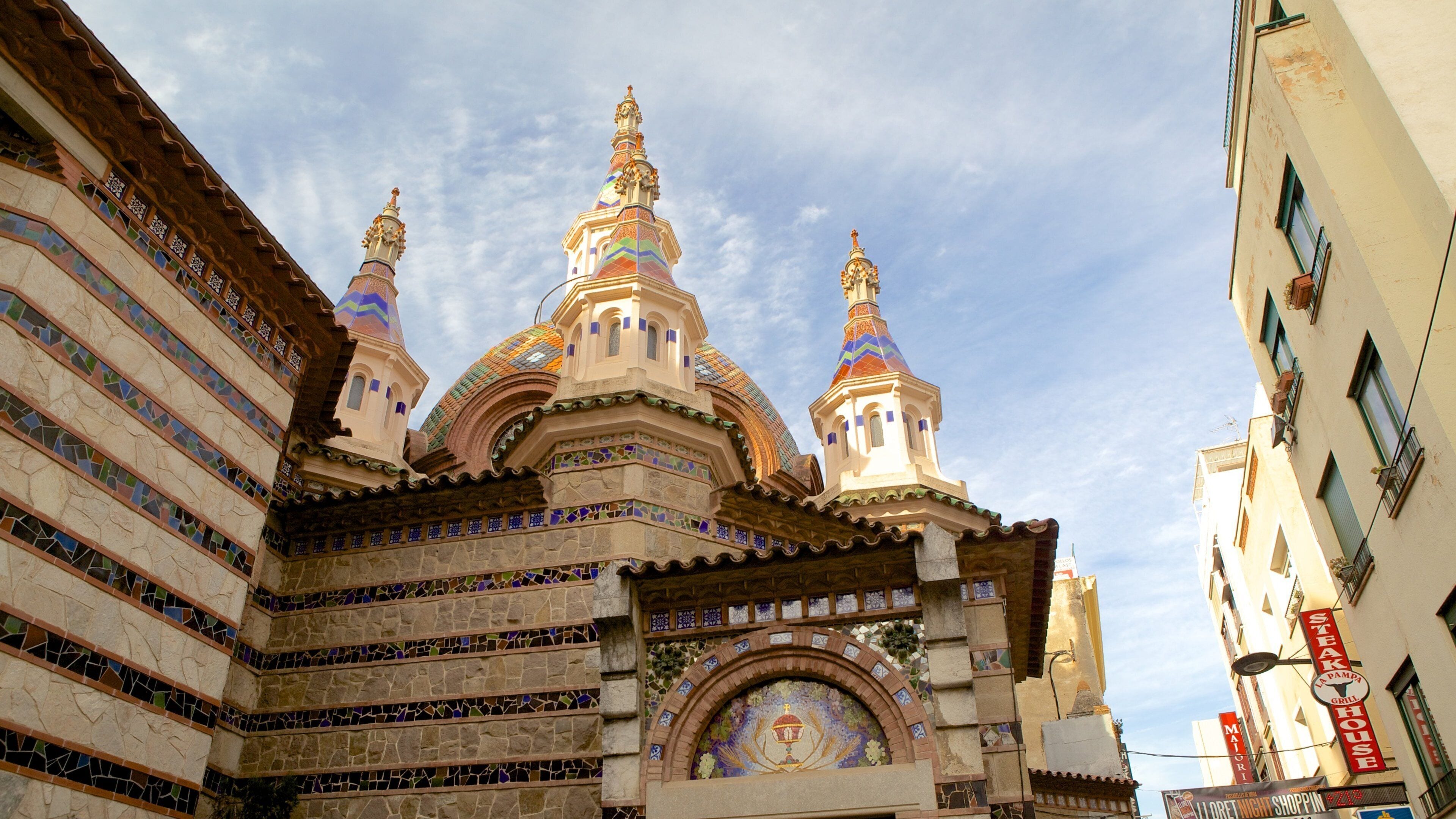 聖羅馬教區教堂 其中包括 宗教元素 和 教堂或大教堂