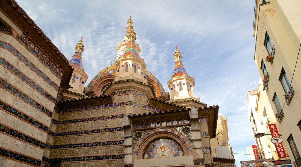 Parochiekerk van Sant Roma bevat religieuze elementen en een kerk of kathedraal