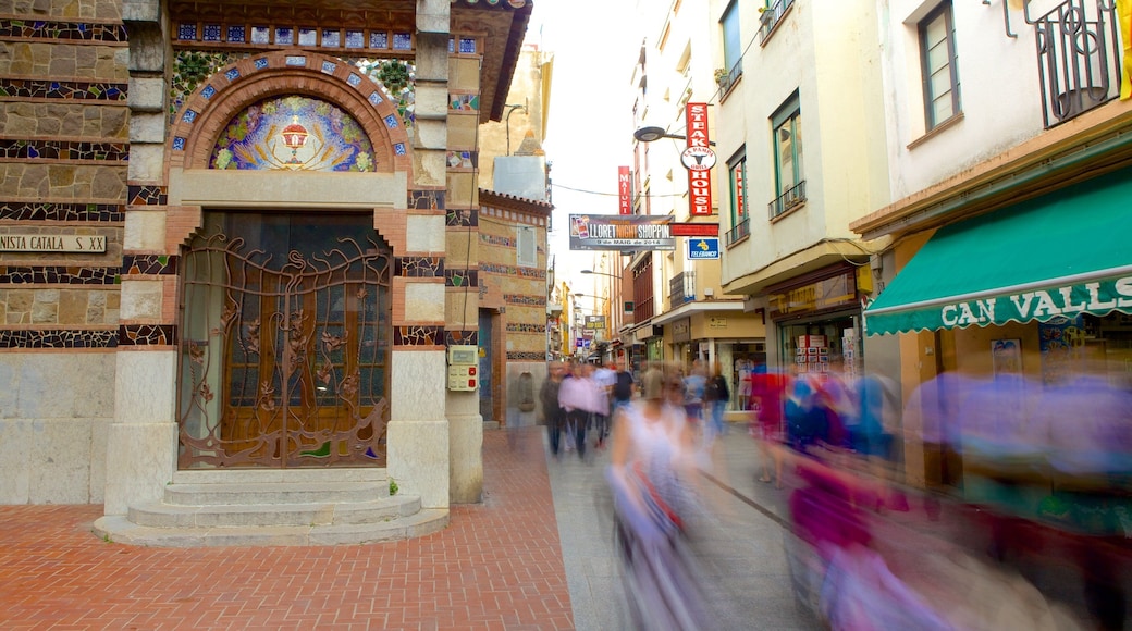 Parochiekerk van Sant Roma toont straten