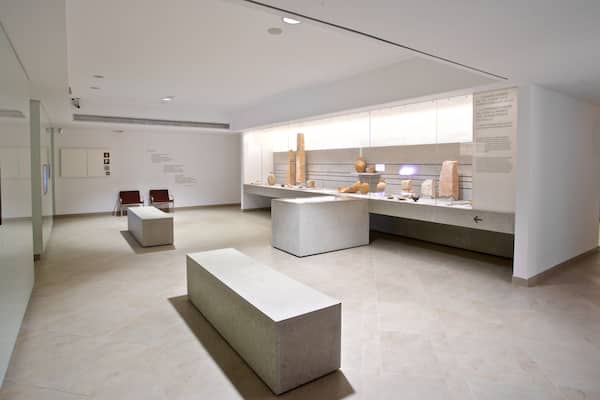 Necropolis del Puig des Molins which includes interior views