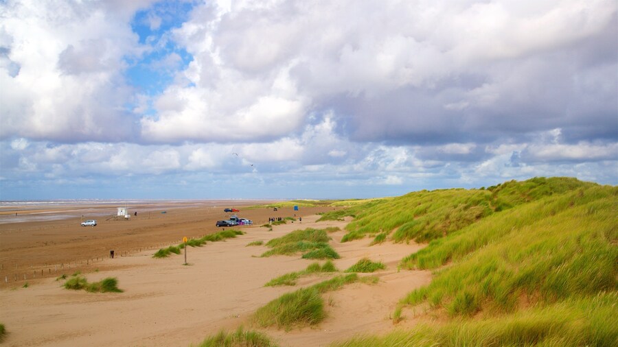 Plage d\'Ainsdale qui includes vues littorales et plage