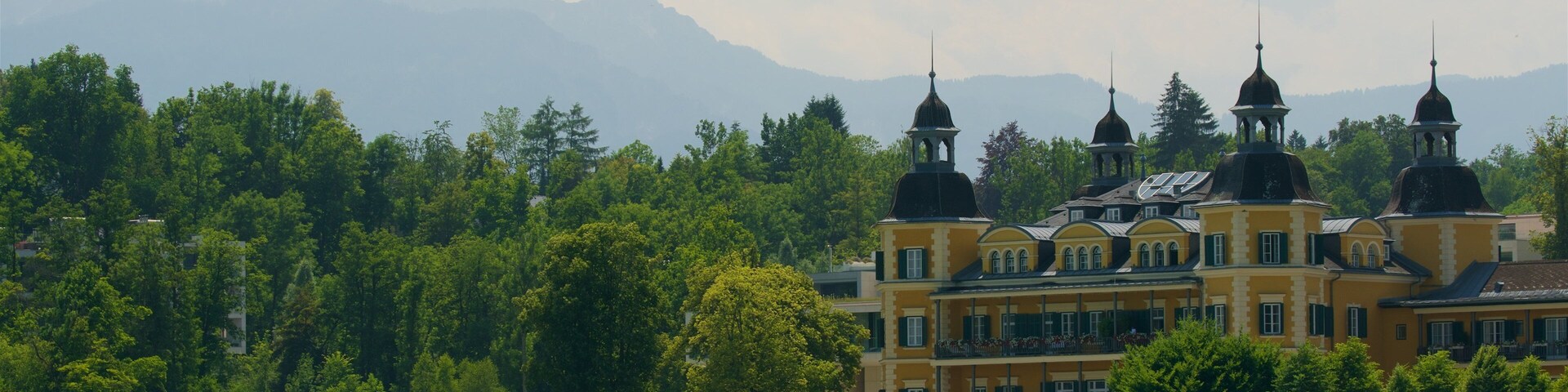 Velden am Woerthersee featuring heritage elements and a lake or waterhole