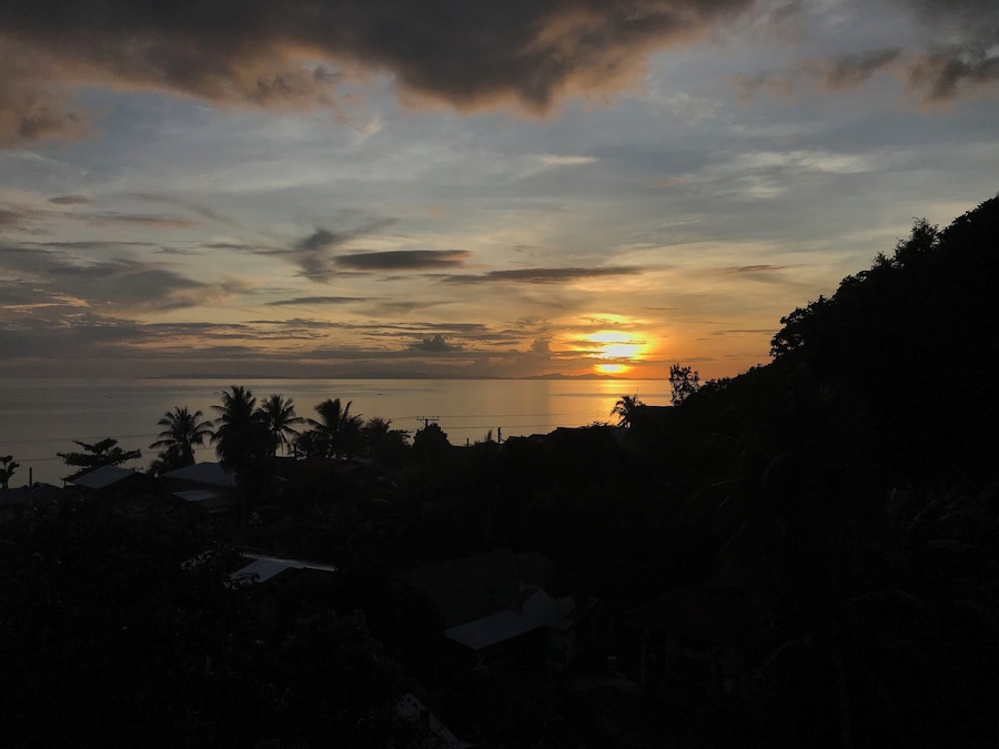 Beautiful Sunset 
#sunset #ayalaagan #Philippines