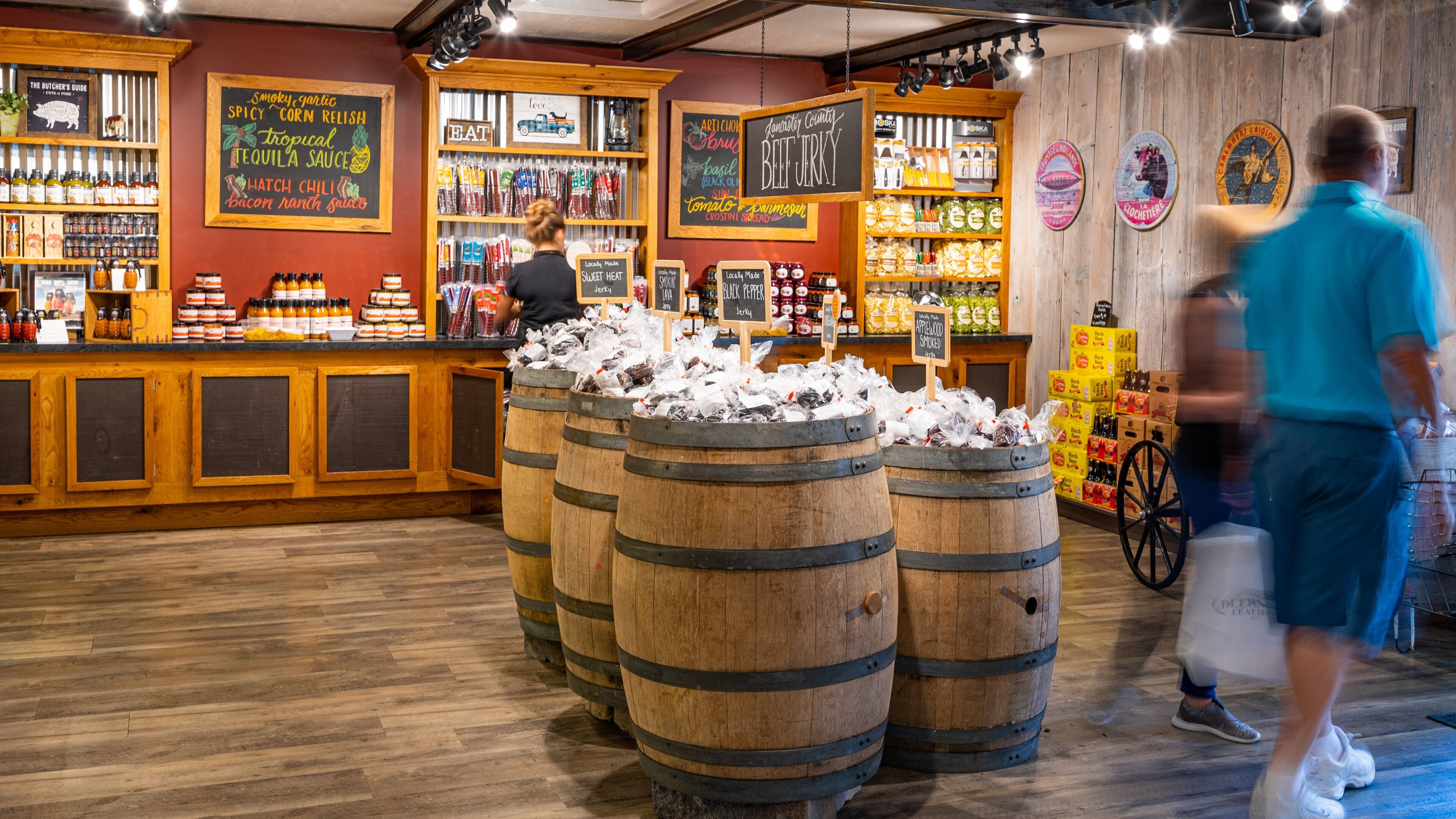 Kitchen Kettle Village featuring interior views