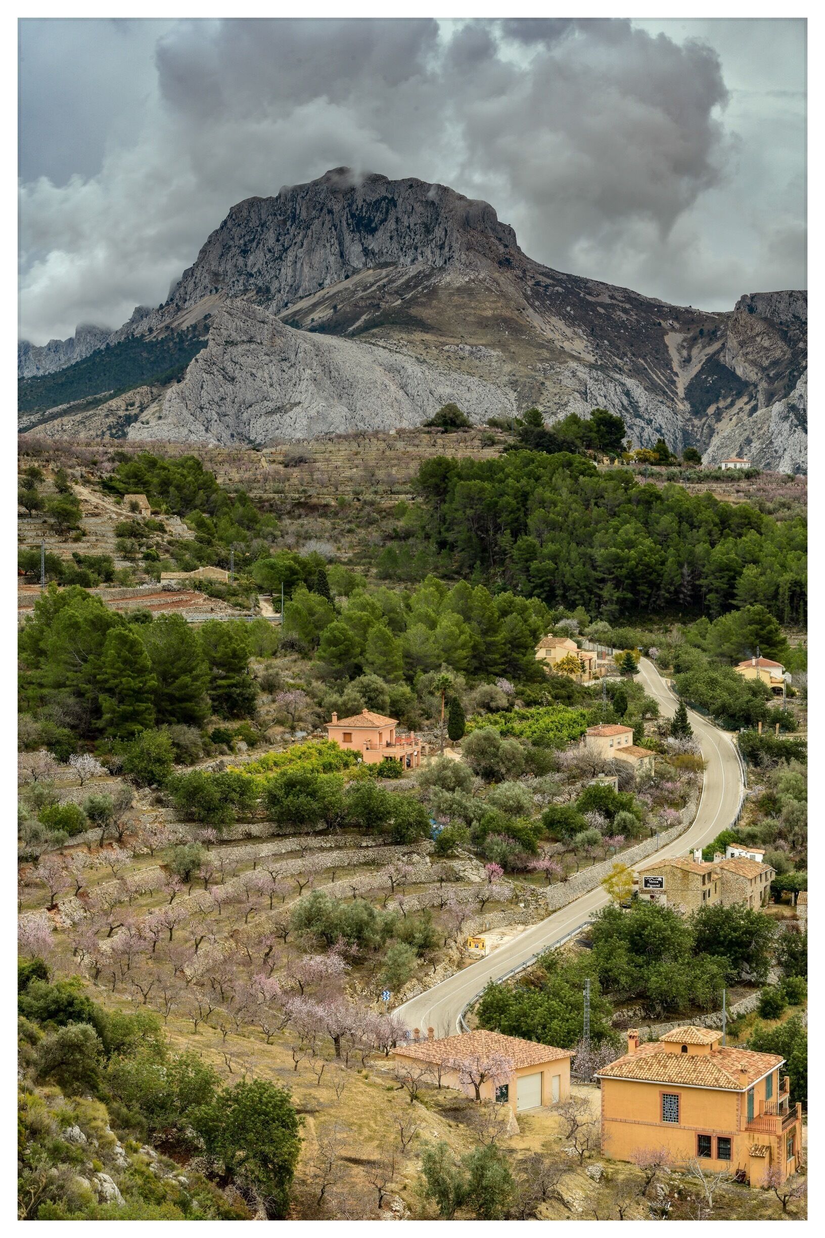 This pic is from the viewpoint about 0.5km downhill from the  restaurant. Had lunch here a while back, gorgeous. I had the 'wild boar stew' and really enjoyed it. The view from this place is outstanding and the service is also very good, moderately priced. 