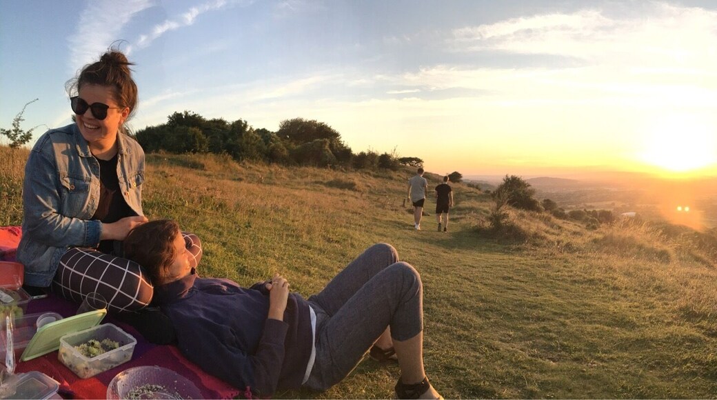Beautiful view of Gloucestershire. You can see all the way to the Malverns and beyond on a clear day like this! Love walking up in summer for a picnic but also in winter for equally amazing views #endlesssummer