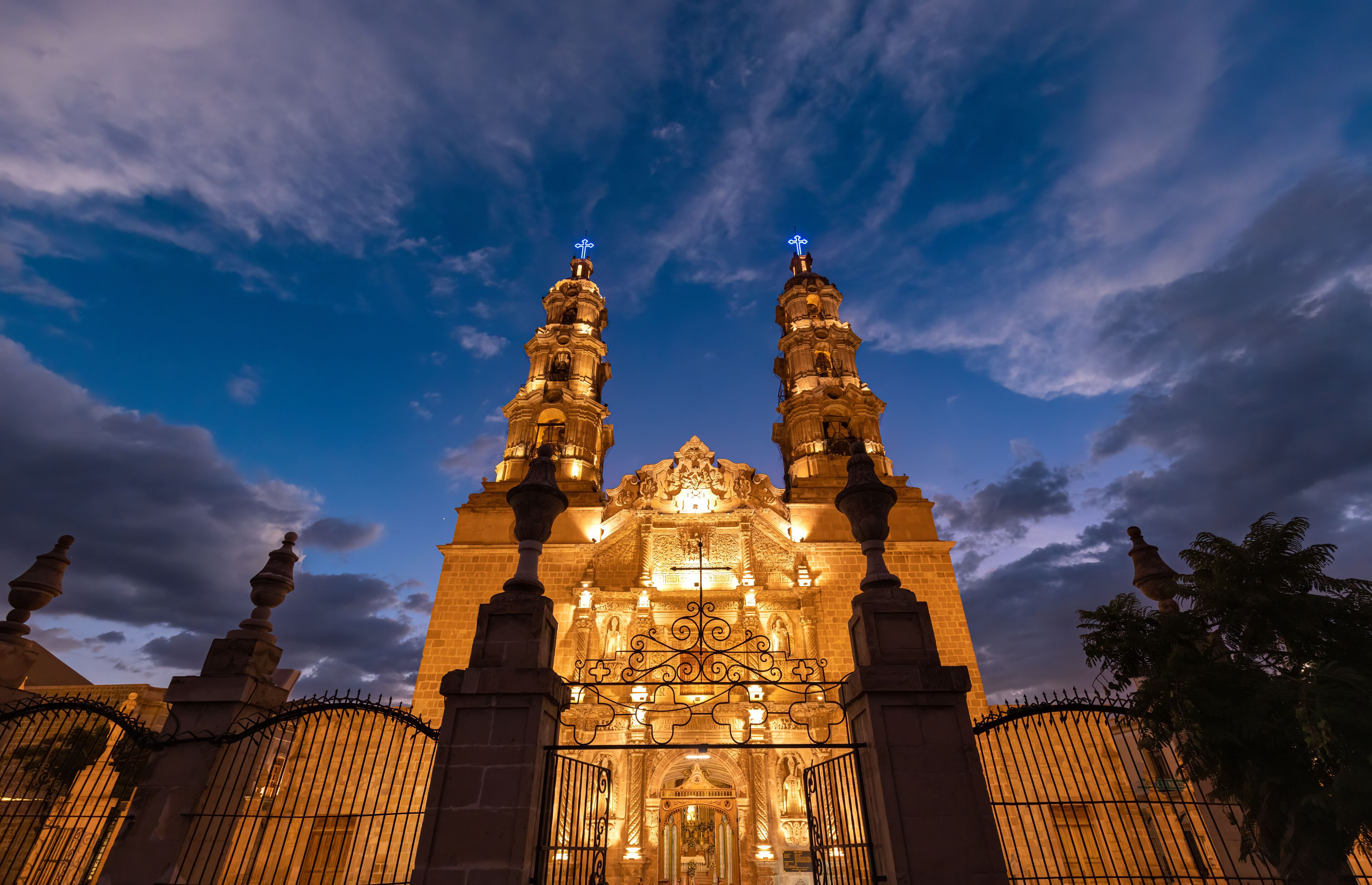 Mexico, Aguascalientes Cathedral Basilica in historic colonial center near Plaza de la Patria.