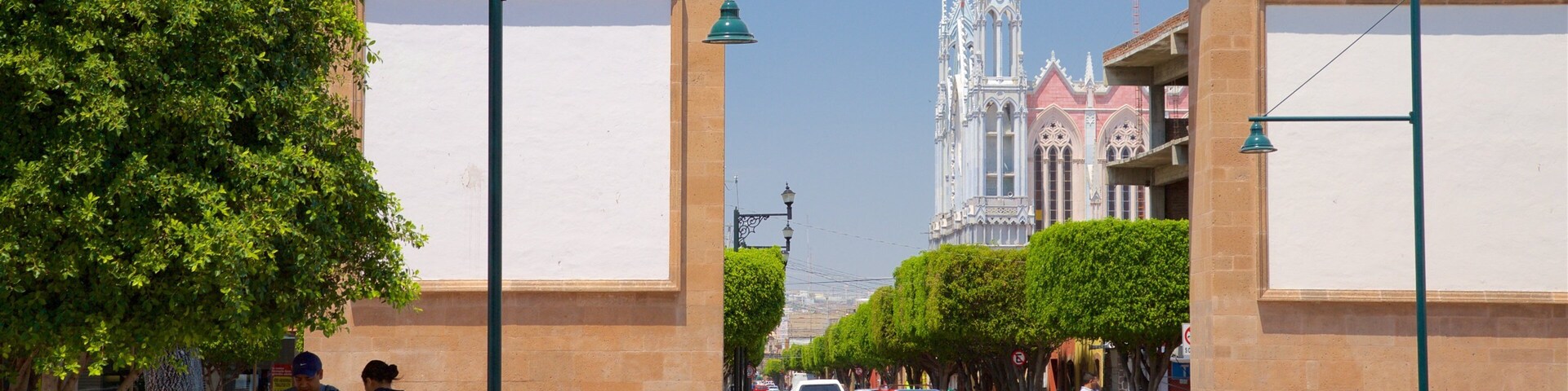 Heroes\' Causeway Arch