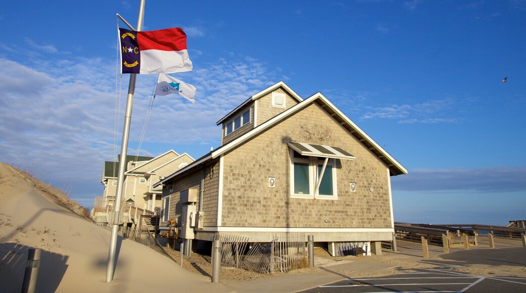 Jennette\'s Pier que inclui paisagens litorâneas