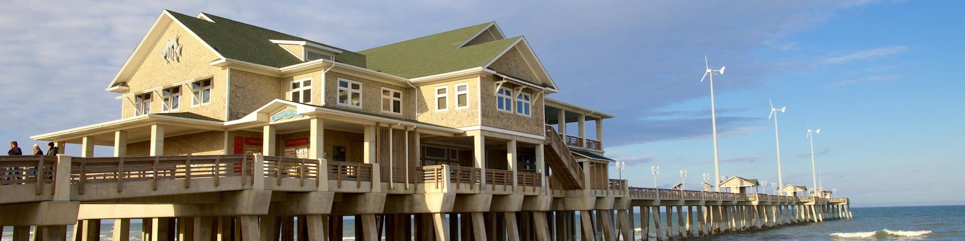 Jennette\'s Pier que incluye una playa