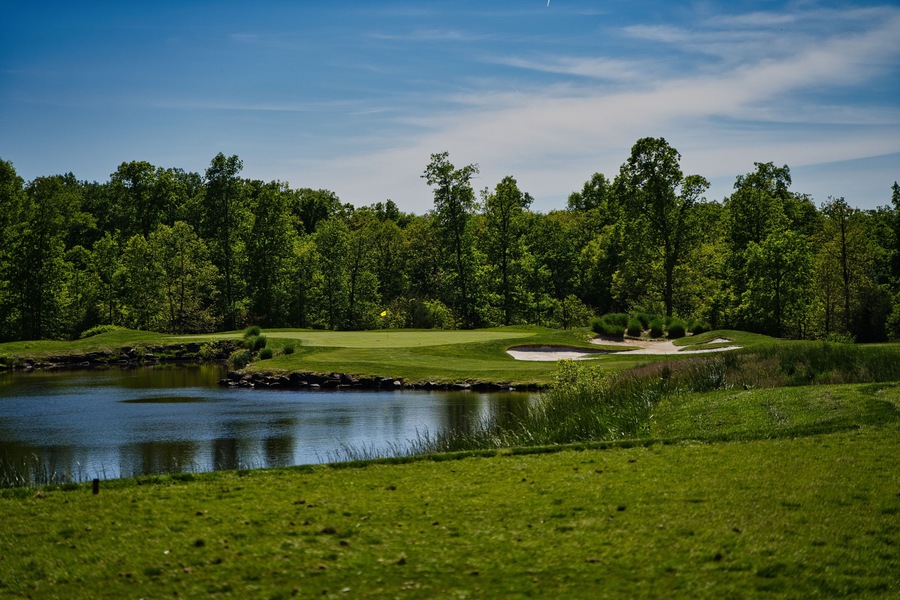Beautiful view of a golf course in Clifton, Virginia, United States