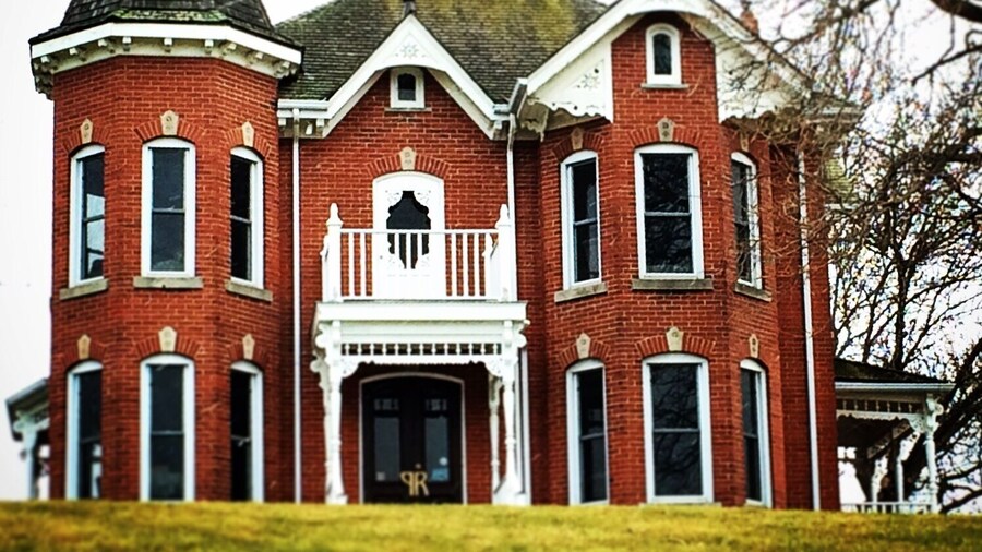 A gem in Niagara - the historic home that serves as restaurant for Peninsula ridge Estates Winery.