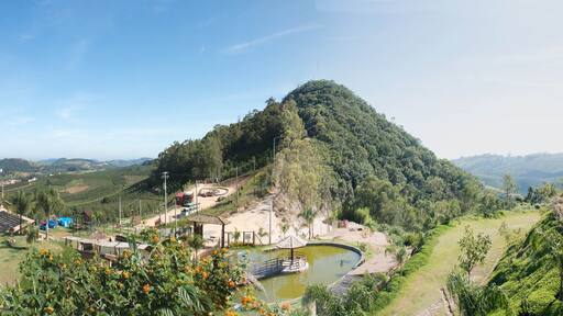 Paisagem das serras e céu do município de Serra Negra interior de São Paulo, Brasil