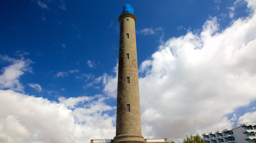 Faro de Maspalomas ofreciendo un faro