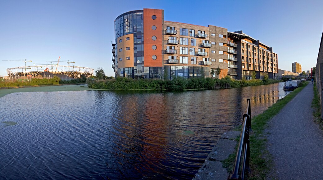 Panaramic of London Olympic stadium and New Flats - taken from t