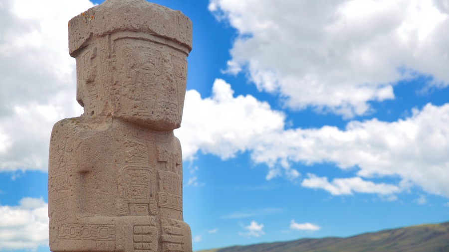 Tiwanaku showing heritage elements and a statue or sculpture