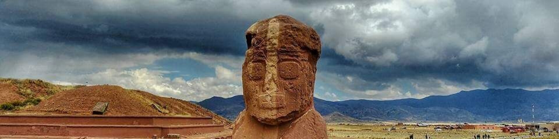 Tiwanaku ruins... #lapaz #bolivia #ruins #ancientruins #tiwanaku #tiahuanaco #instone
