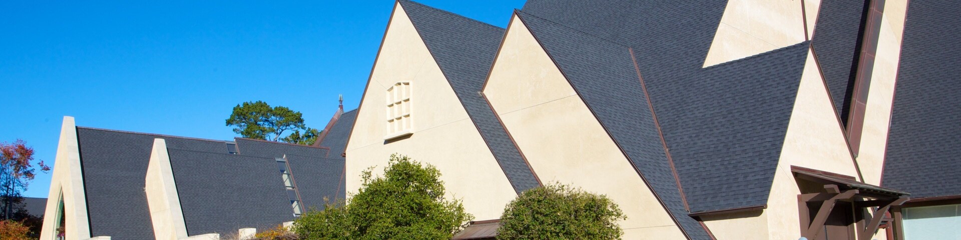 Sunset Center que incluye una casa