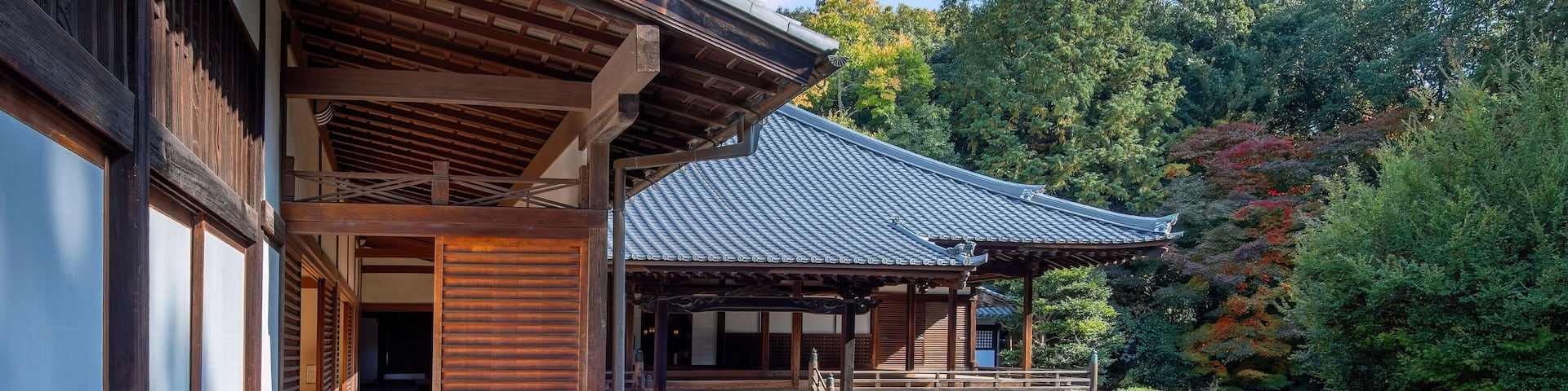 Scenic view of Zuishin-in Temple with beautiful foliage in autumn in Kyoto, Japan