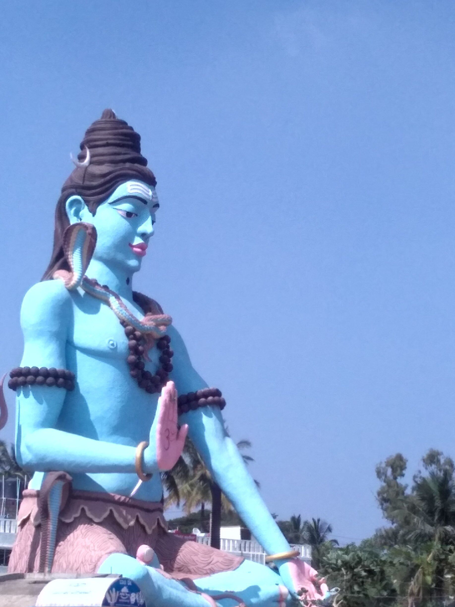 #Srikanteshwaratemple
Location:  Nanjanagud
state :Karnataka
District :Mysore

It is also known as "Dakshina kashi".
Nanju in kannada means Poison
Nanjundeshwara means "God who Drank the Poison "..
