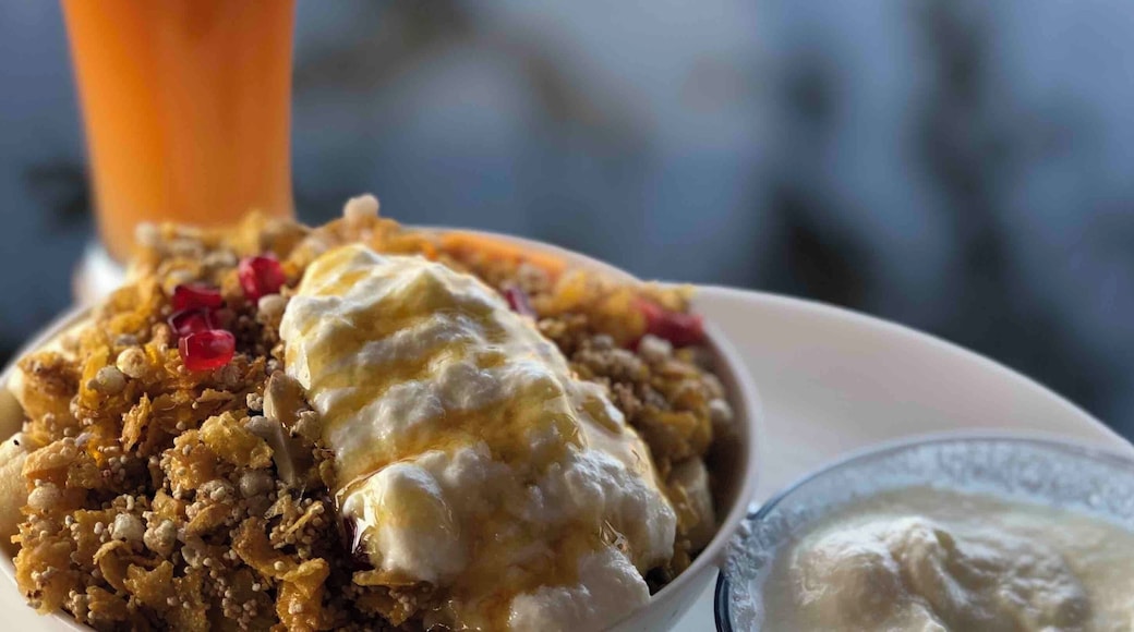 A yummy and healthy breakfast at Madhu which is right on the beach in Agonda, Goa.