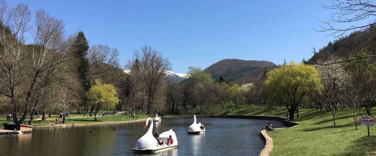 #LifeAtExpedia  its nice to have a green park like this adjacent to the town