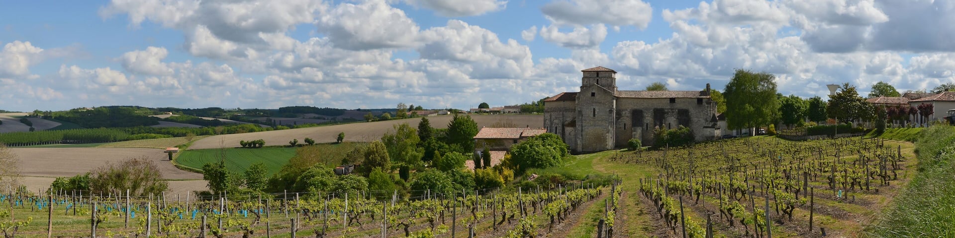 This building is classé au titre des Monuments Historiques. It is indexed in the Base Mérimée, a database of architectural heritage maintained by the French Ministry of Culture, under the references PA00104247 and IA00041399 .