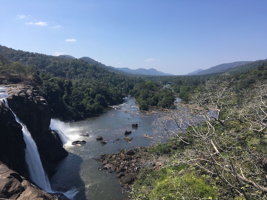 Widely shown in South Indian movies, Athirapilly waterfall is can be visited from Kochi on a day trip.
#kerala #india #indiapictures #athirapilly #godsowncountry