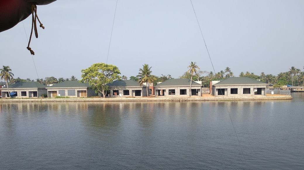 Floating house at poovar beach. Poovar beach also known as golden sand beach. #PoovarBeach
#FloatingHouse
#LifeAtExpedia