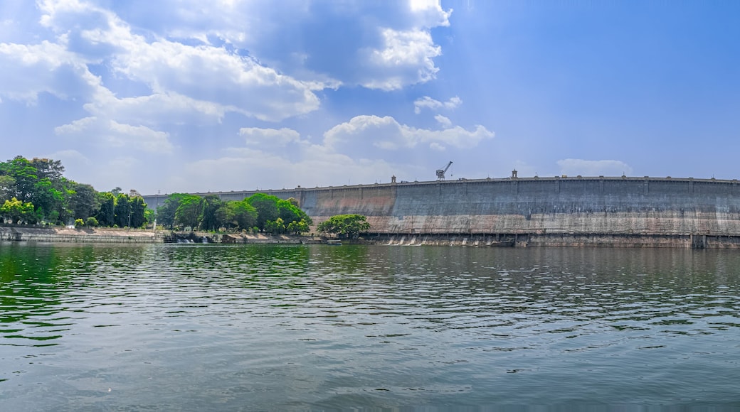 Krishna Raja Sagara dam or KRS dam is the Gravity dam across the Kaveri River at Indian State of Karnataka. Construction began in November 1911 & 10,000 workers. Visvesvaraya is the lead engineer.