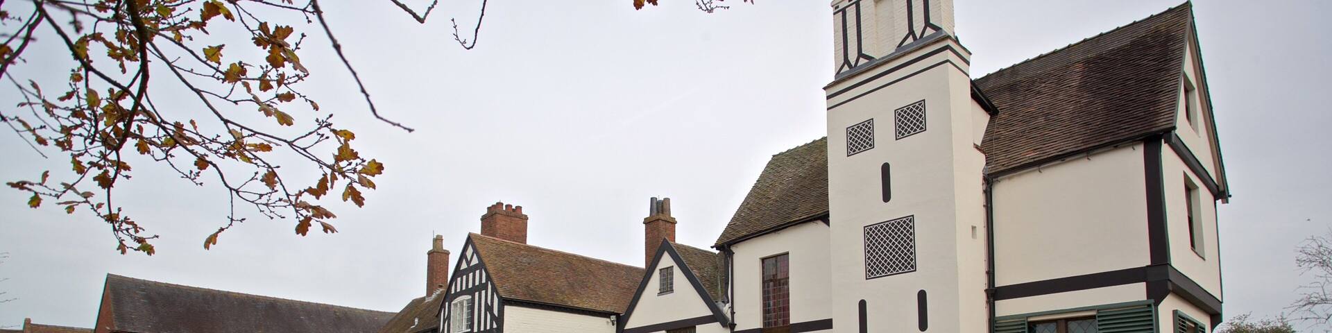 Boscobel House showing a garden and a house