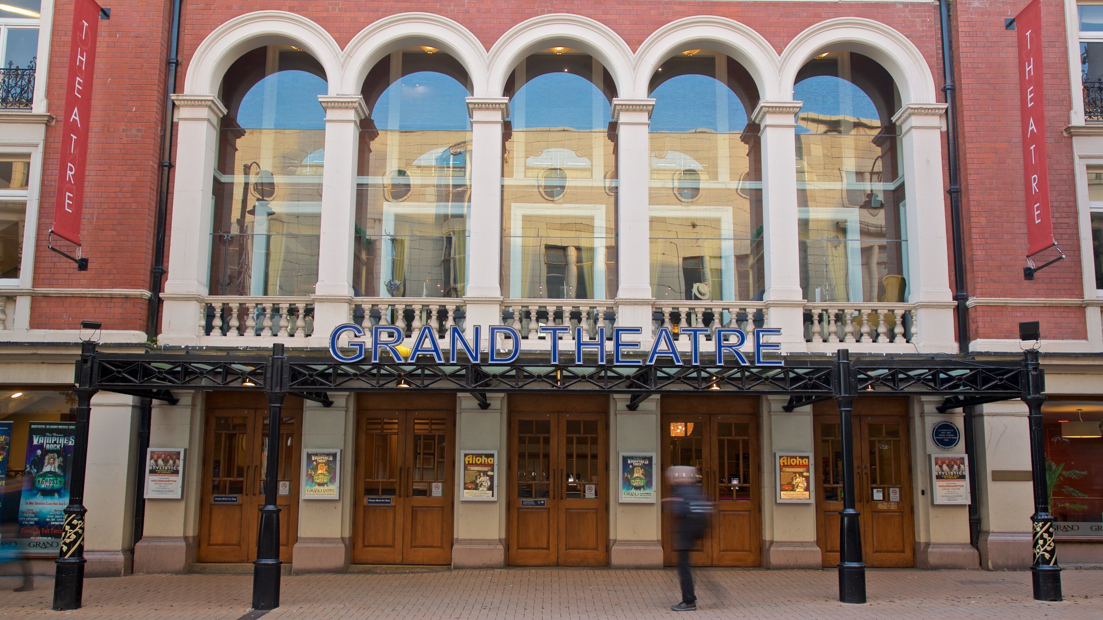 Wolverhampton Grand Theatre showing signage