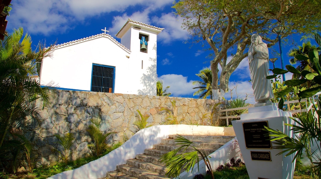 Sant\'Ana Church which includes religious aspects, a church or cathedral and a statue or sculpture