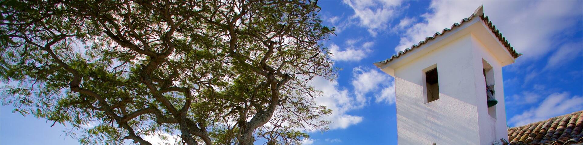 Sant\'Ana Church showing general coastal views and a bay or harbor