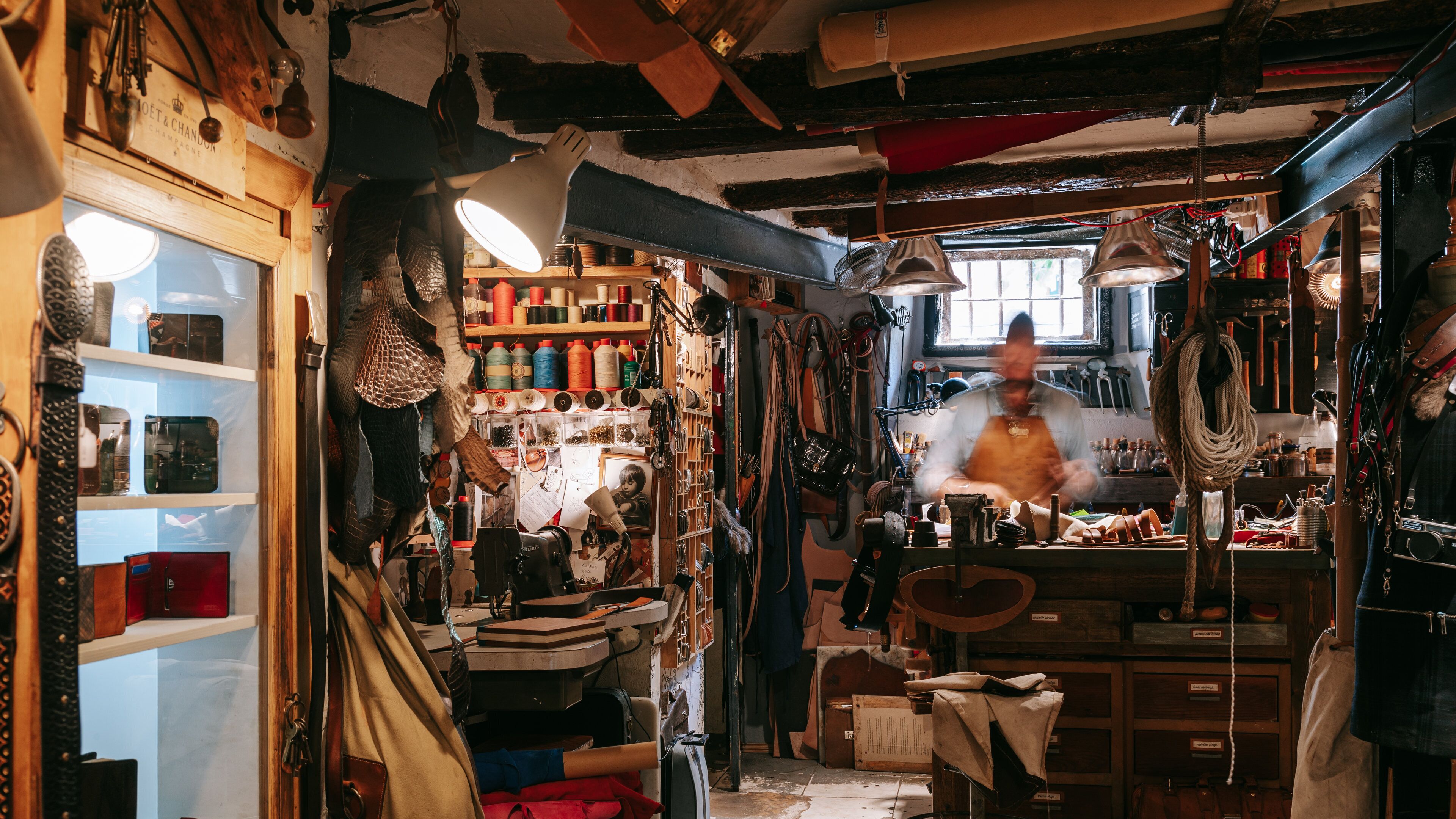 El Born showing interior views as well as an individual male