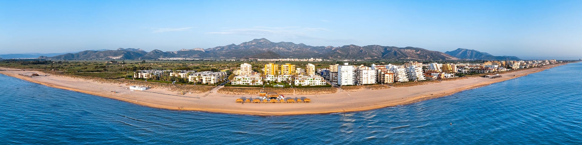 Panorámica de la playa de Xeraco (Valencia), a vista de pájaro.