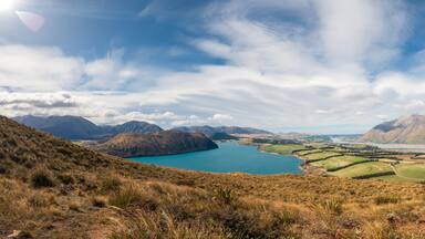 Panoramic Overlook: Peak Hill Track Revealing Stunning Landscape of Lake Coleridge and Canterbury Plains, Mew Zealand
