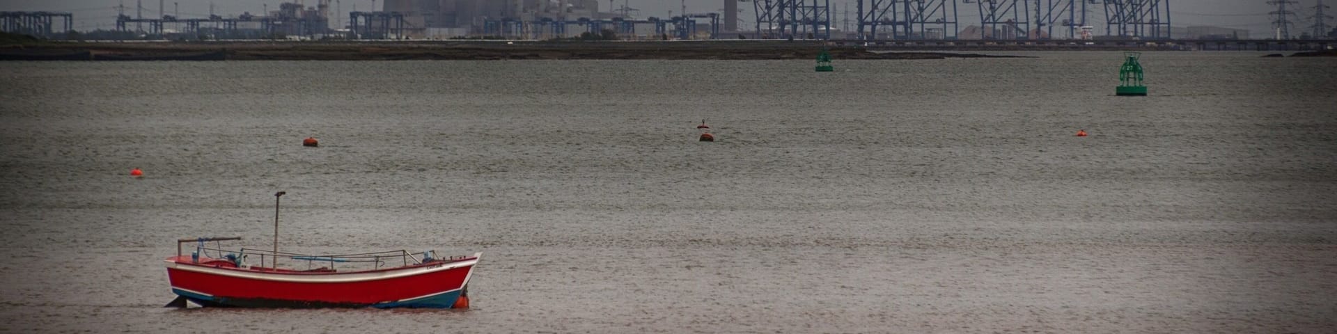 Another angle of Motney Hill showing the industrial landscape in the background. It really is a great place to photograph.