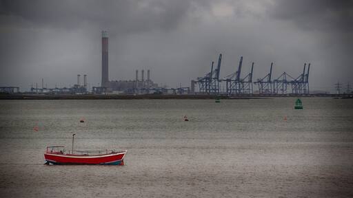 Another angle of Motney Hill showing the industrial landscape in the background. It really is a great place to photograph.