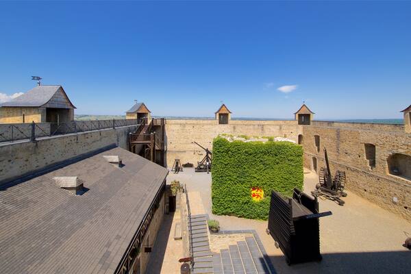 Château de Mauvezin qui includes patrimoine architectural